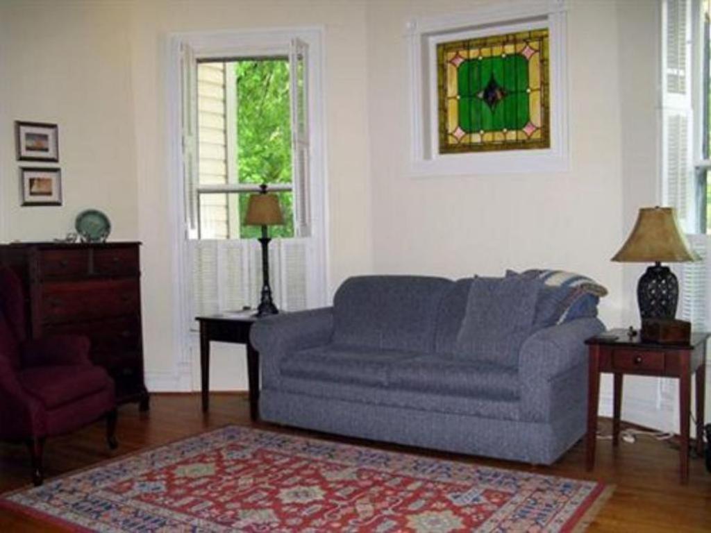 Charles Bass House Bed & Breakfast Южный Бостон Экстерьер фото