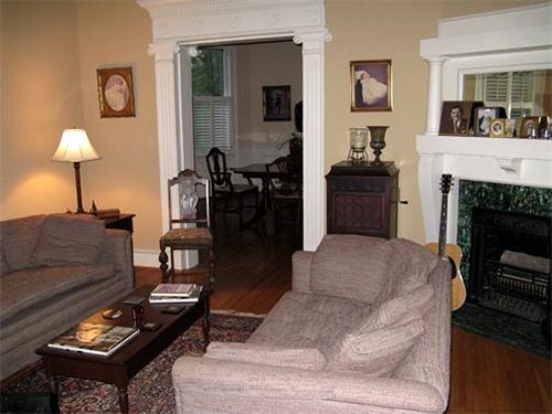 Charles Bass House Bed & Breakfast Южный Бостон Экстерьер фото